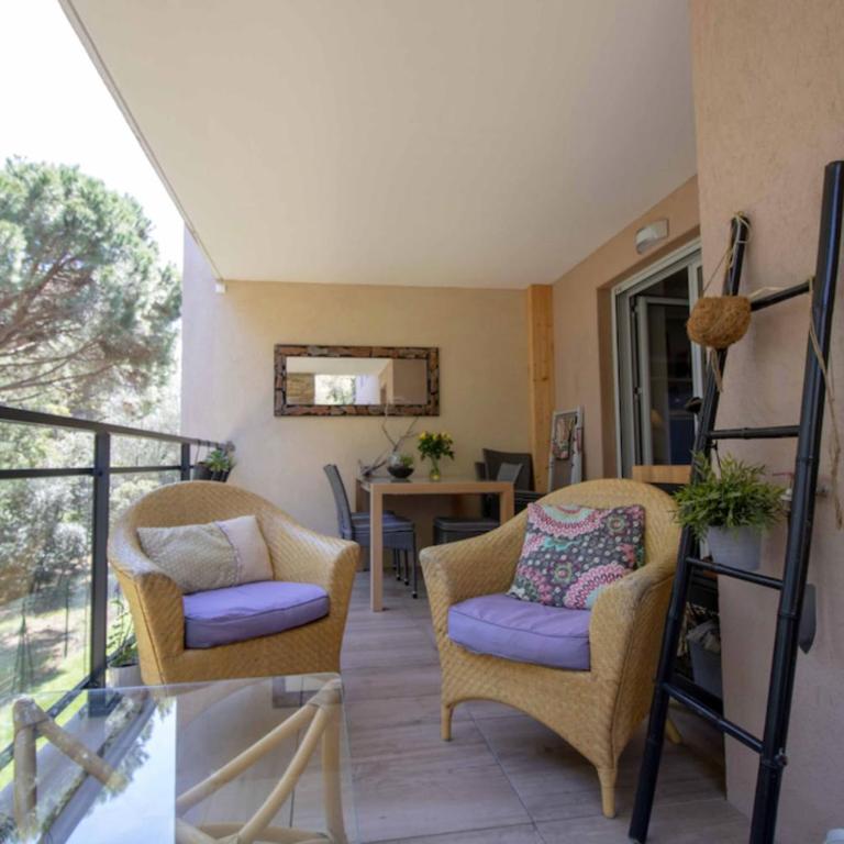Beautiful 78m With 2 Balconies In Saint Raphaël - Appartamento - 12