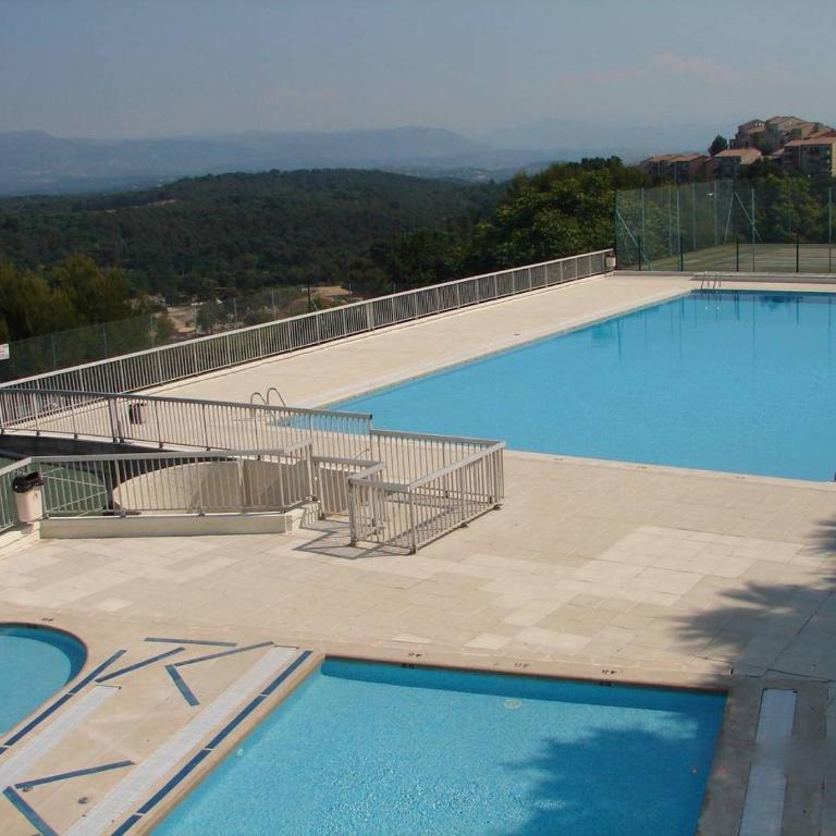 T3 avec magnifique vue montagne, 3 étoiles, piscine et parking, clim - Appartement 2 Chambres - 5