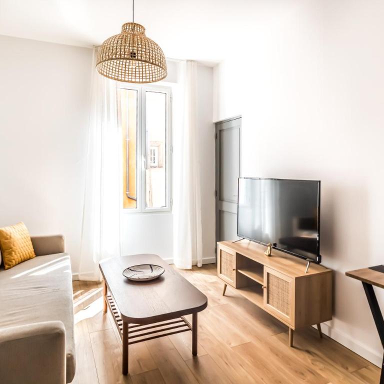 2 pièces neuf au cœur de Grasse - tout à pied - Wi-Fi et parking gratuit - Appartement 1 Chambre - 1