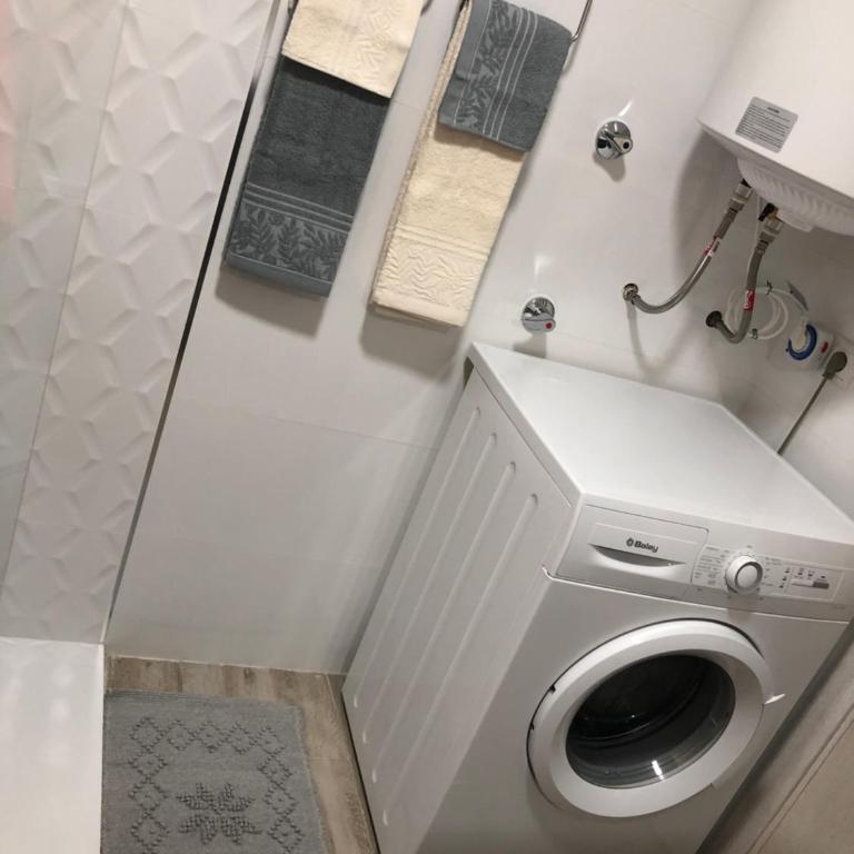 Apartamento totalmente reformado con piscina y jardines al lado de la playa de la Carihuela - Estudio con vistas al mar - 44