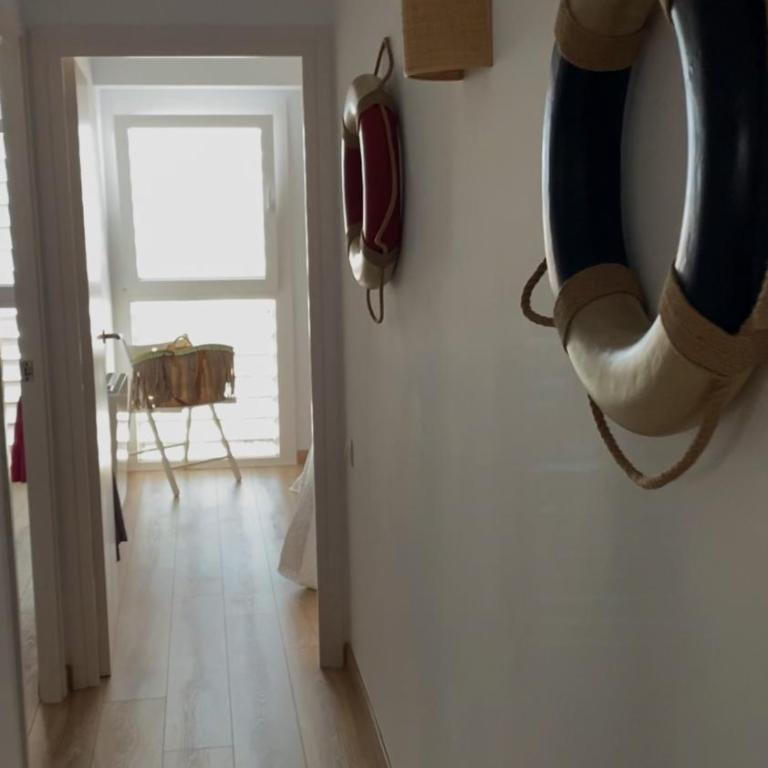 Precioso apartamento delante del mar en Palamós - Three-Bedroom Apartment - 16
