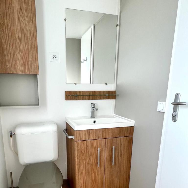 Mobil-home tout beau tout neuf, camping 4*, plage à pied ! - Casa con 3 Camere da Letto - 16