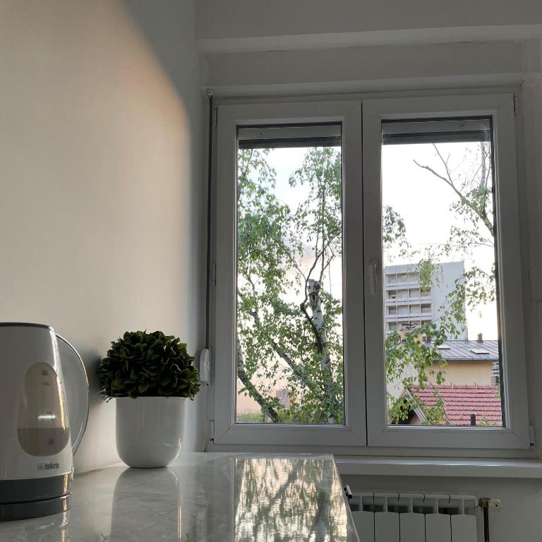 Modern & cozy 2-bedroom vacation home in Sarajevo - Two-Bedroom Apartment - 15
