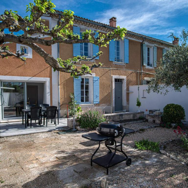 Maison avec jardin proche du centre-ville Isle-sur-la-Sorgue - Ferienhaus - 1
