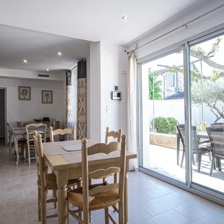 Maison avec jardin proche du centre-ville Isle-sur-la-Sorgue - Ferienhaus - 2