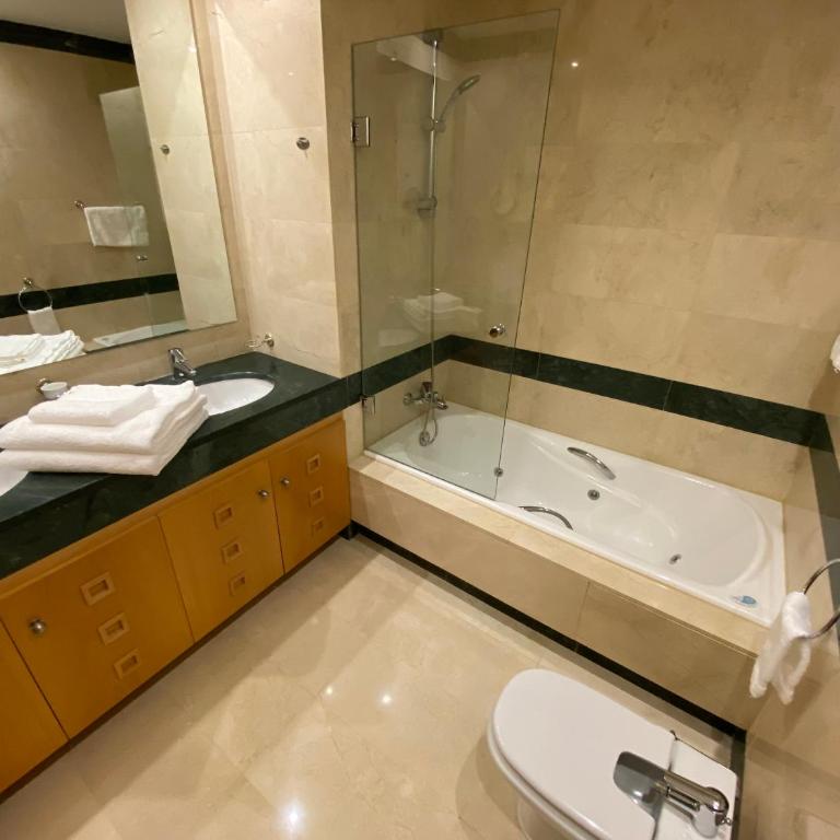 Beautiful luxurious 2 bedroom apartment with a breathtaking view at La Cala Golf - Apartamento de 2 dormitorios - 9