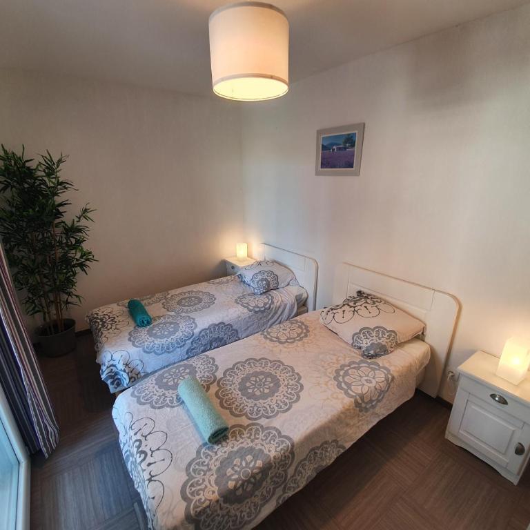 L'Arbousier - Piscine & climatisation - One-Bedroom Apartment - 1