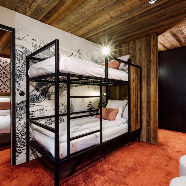 Hôtel Névé - Chambre Quadruple avec Balcon - 4