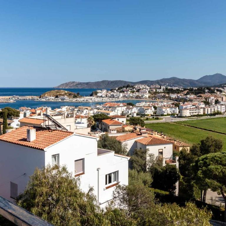 Sant Genís 19 - ático con terraza y vistas - Apartamento de 1 dormitorio - 2