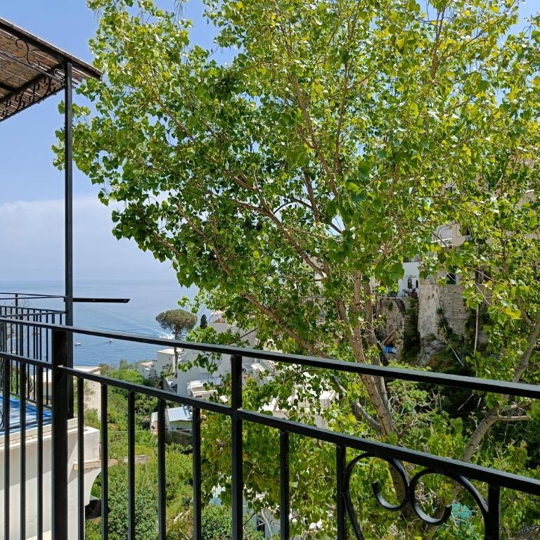 Regina Margherita - Appartamento con 2 Camere da Letto, Balcone e Vista mare - 3