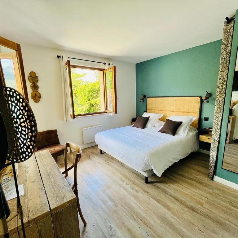 Hôtel les Chaumettes - Chambre Double avec petit balcon - 4