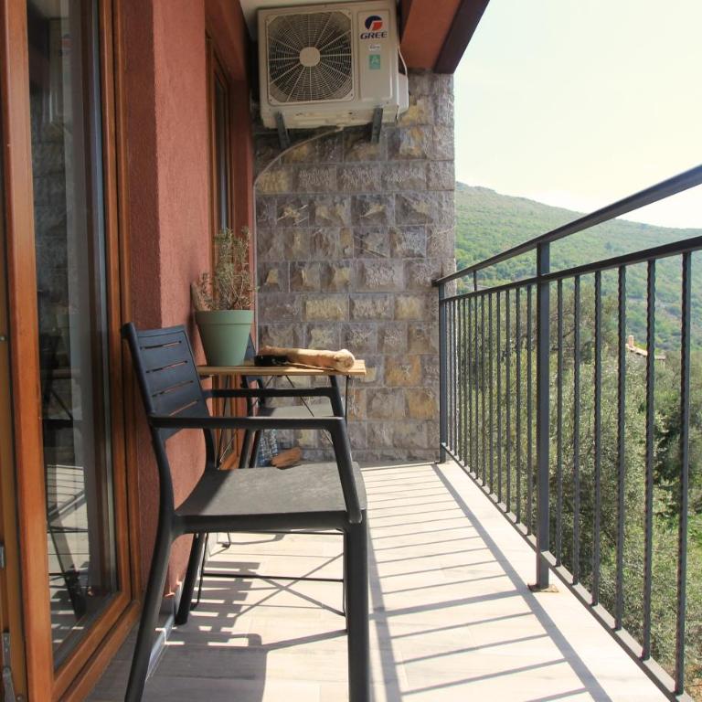 Romantic sea view apartment in Petrovac - Two-Bedroom Apartment - 33