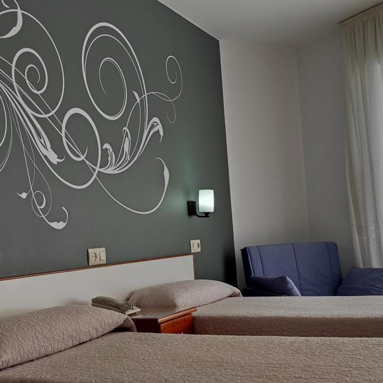 Hotel Grove - Chambre Lits Jumeaux avec Balcon - 1