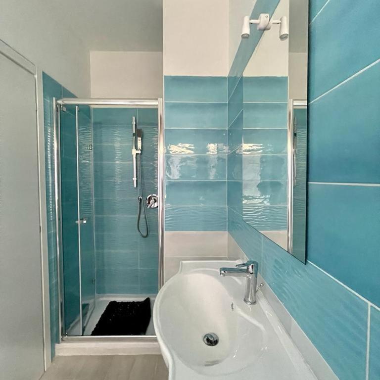 Donnabella house - Camera Deluxe (2 Adulti + 1 Bambino) - 10