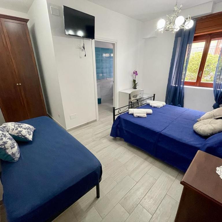 Donnabella house - Camera Deluxe (2 Adulti + 1 Bambino) - 11