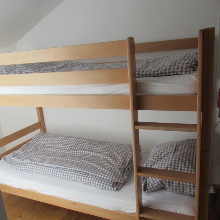 Steinerhaus Berggasthof - Vierbettzimmer - 2