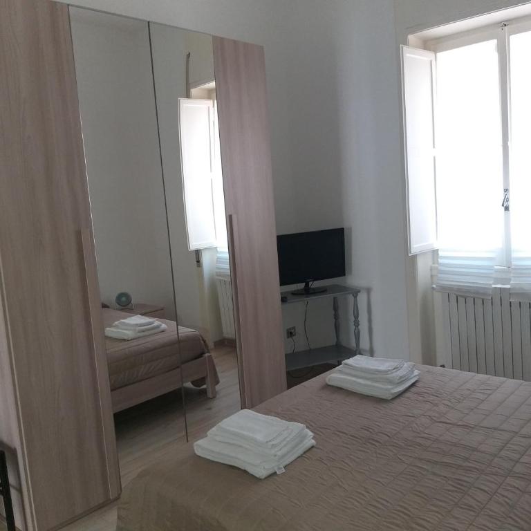 Casa Vergara Piazza Mazzini - Appartamento con 2 Camere da Letto - 20
