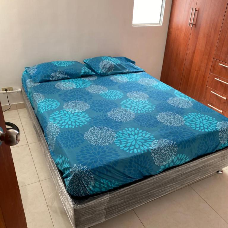 Apartamento amoblado Conjunto Cerrado con piscina - Apartamento de 2 dormitorios - 4