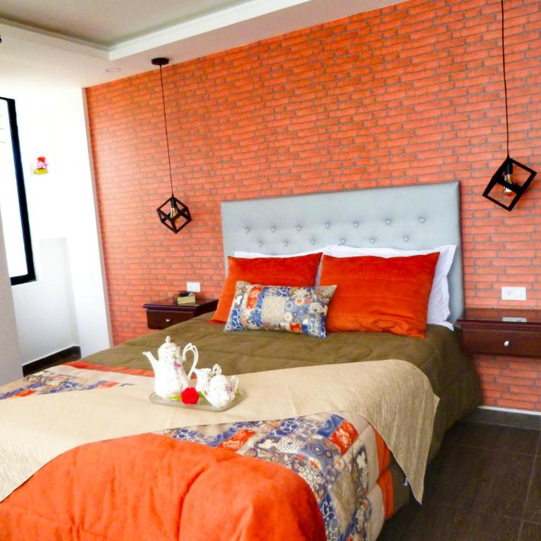 Otavalo Suites - One-Bedroom Apartment - 2