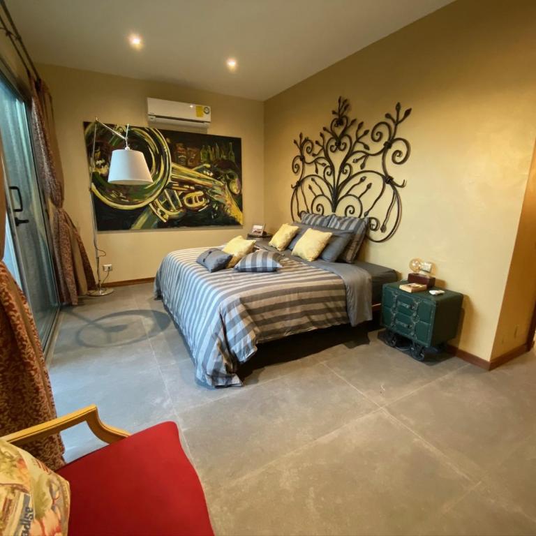 Casarte Boutique Hotel - King Suite with Spa Bath - 4