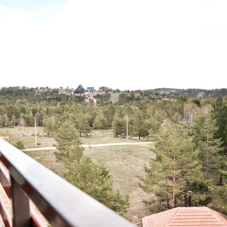 Helena Apartments - Apartman sa Pogledom na Planinu - 2