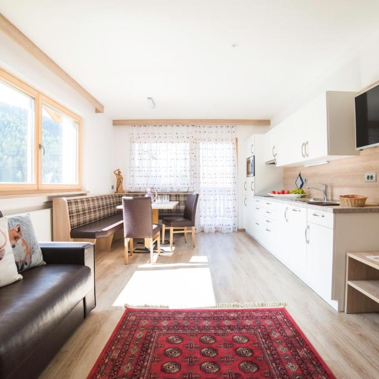 Residence Ravisa Dolomites - Suite Familiare Deluxe - 1