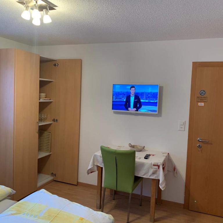 Chalet Medi - Einzelzimmer mit Gemeinschaftsdusche und -WC - 5