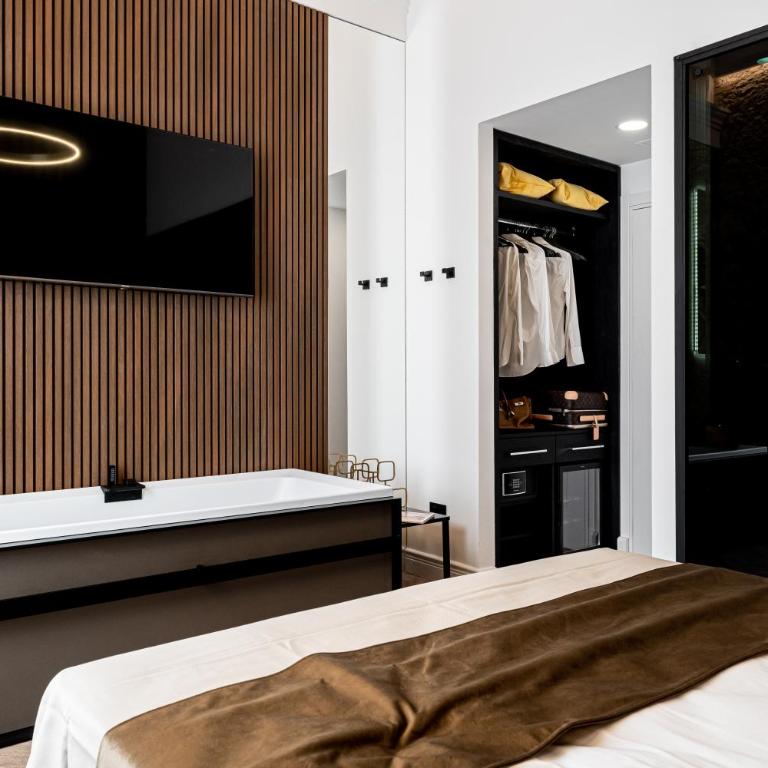 Nero Luxury Suites - Camera Deluxe - 5