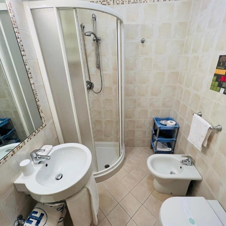 Hotel Betty Personal Style and Beach Village - Camera Tripla Standard - 17