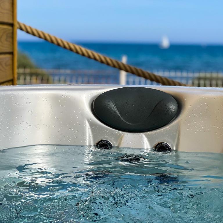 Camping La Clape Village - Studio - Vue sur Mer - 2