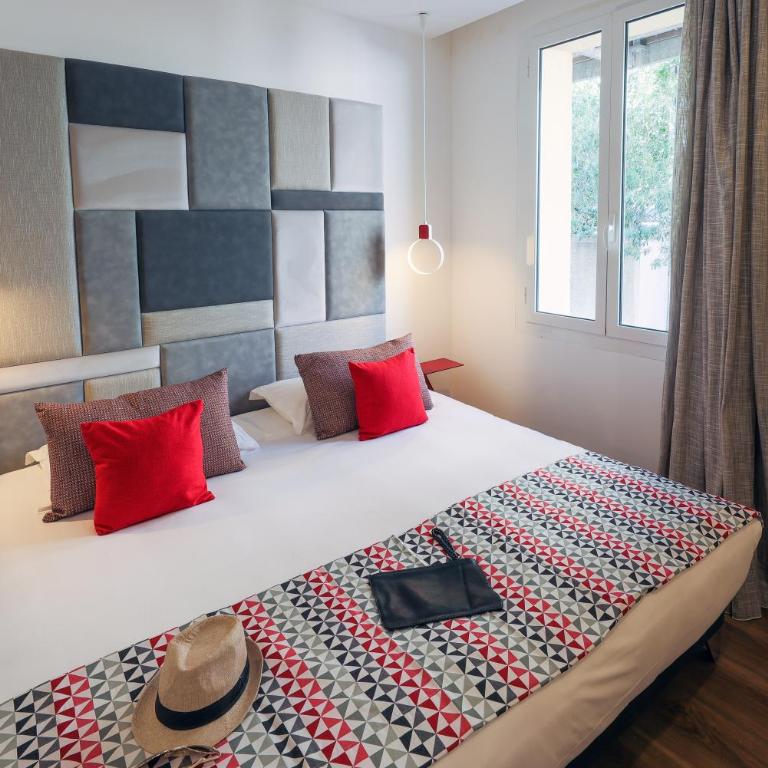 Hôtel Méditerranée - Chambre Triple - Accessible aux Personnes à Mobilité Réduite - 2