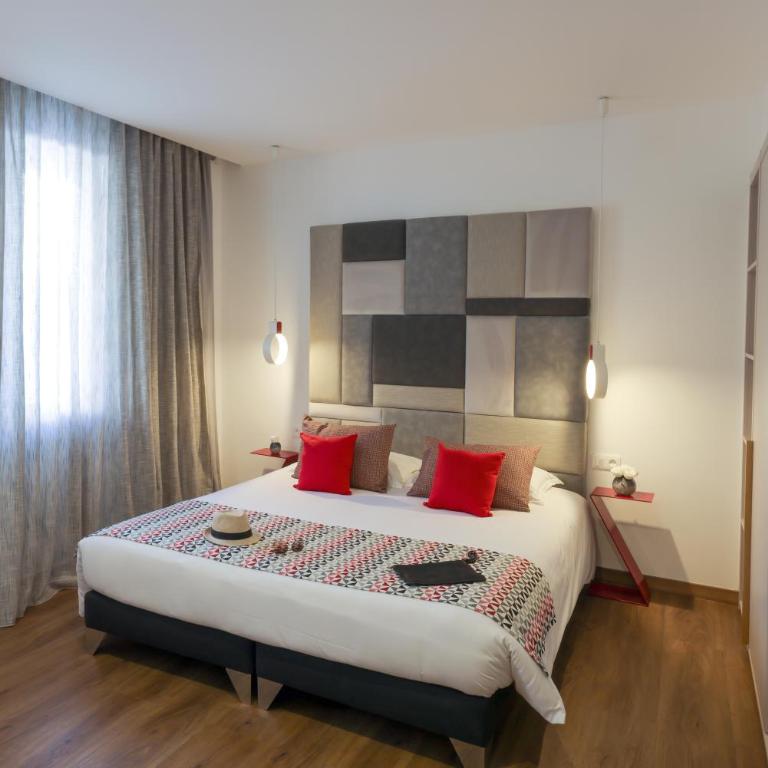 Hôtel Méditerranée - Chambre Quadruple - Accessible aux Personnes à Mobilité Réduite - 4