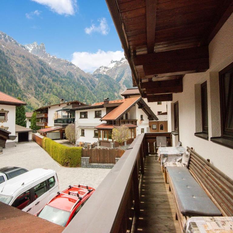 Apartment in Huben near Ski Slopes - Apartment - 21