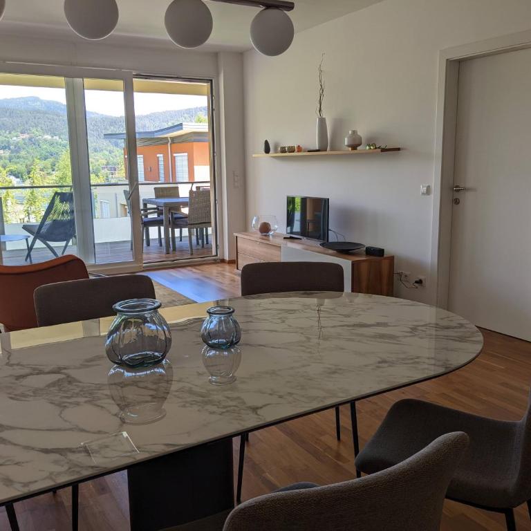Vista Bahía, Apartment in Velden with amazing views and lake access - Apartment mit 1 Schlafzimmer - 9