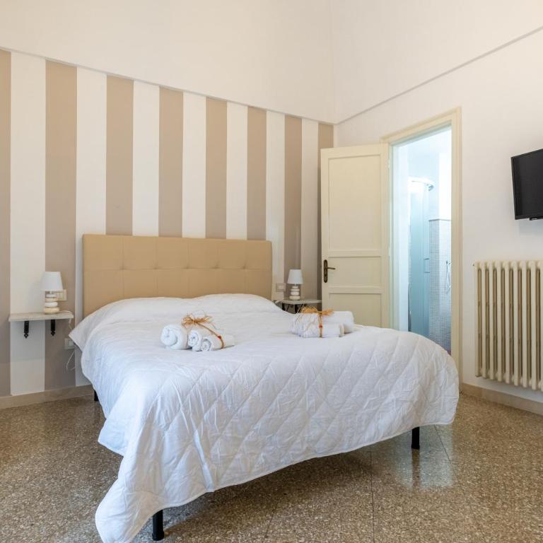 GuestHost - Guest House La Baronessa - Suite con Balcone - 2