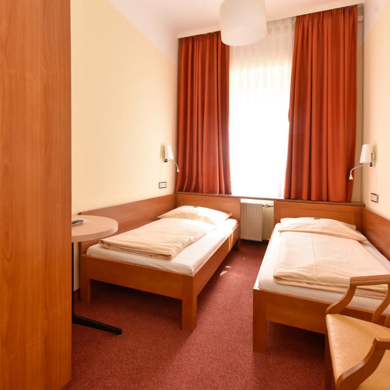 Hotel ADRIA München - Familienzimmer - 3