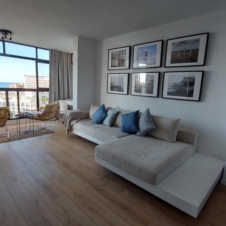 Love Rent4 Málaga La Playa - Apartamento de 3 dormitorios - 2