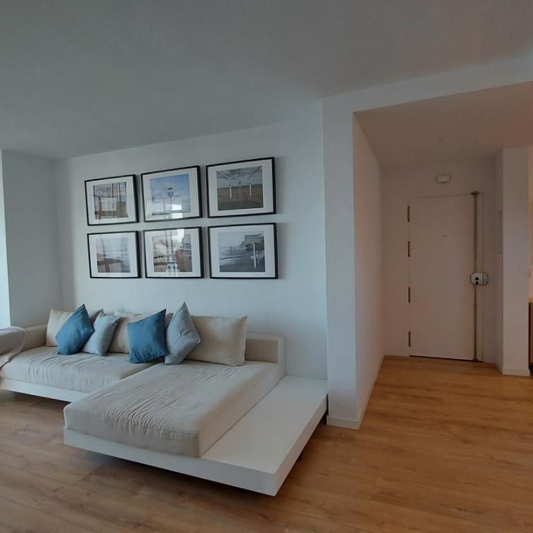 Love Rent4 Málaga La Playa - Apartamento de 3 dormitorios - 4