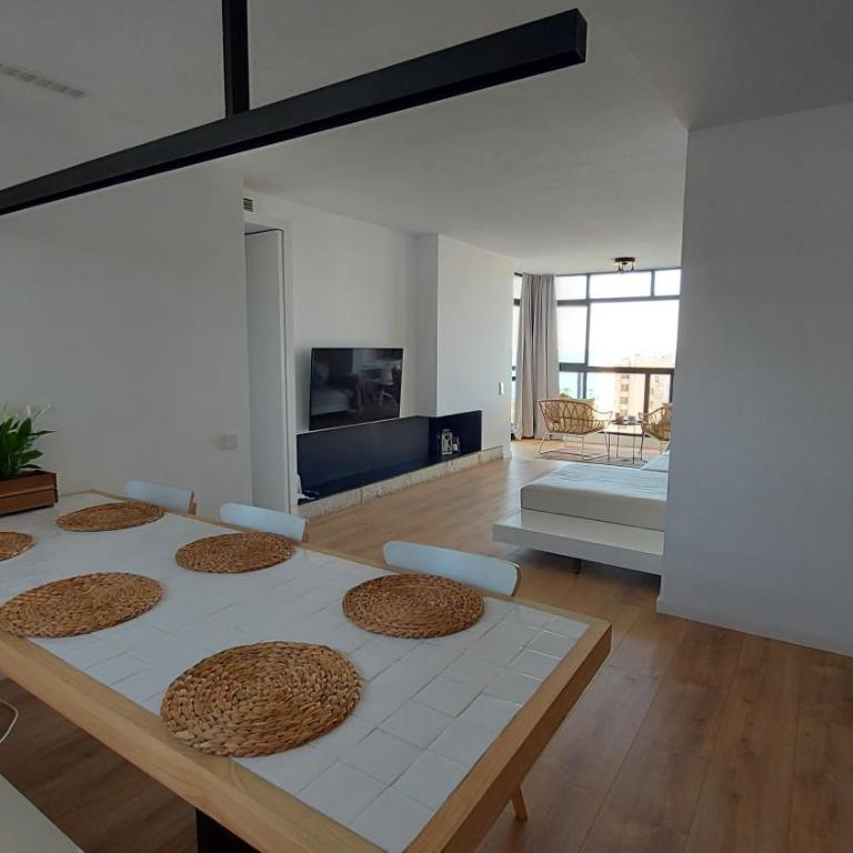 Love Rent4 Málaga La Playa - Apartamento de 3 dormitorios - 9