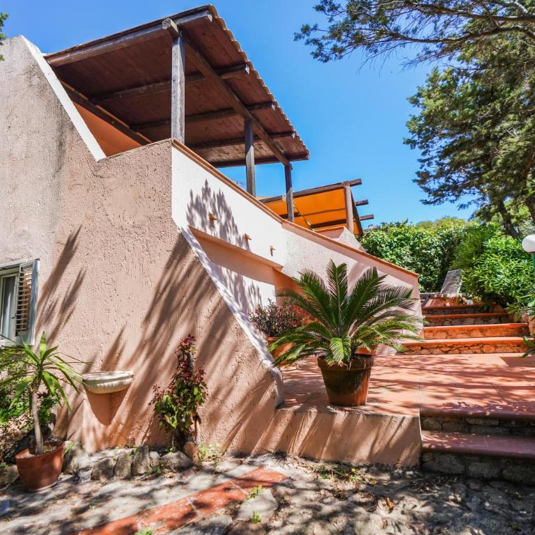 Casa Vacanze 9 Ospiti con Giardino e BBQ 10 Min a Piedi dalla Spiaggia - Five-Bedroom House - 3