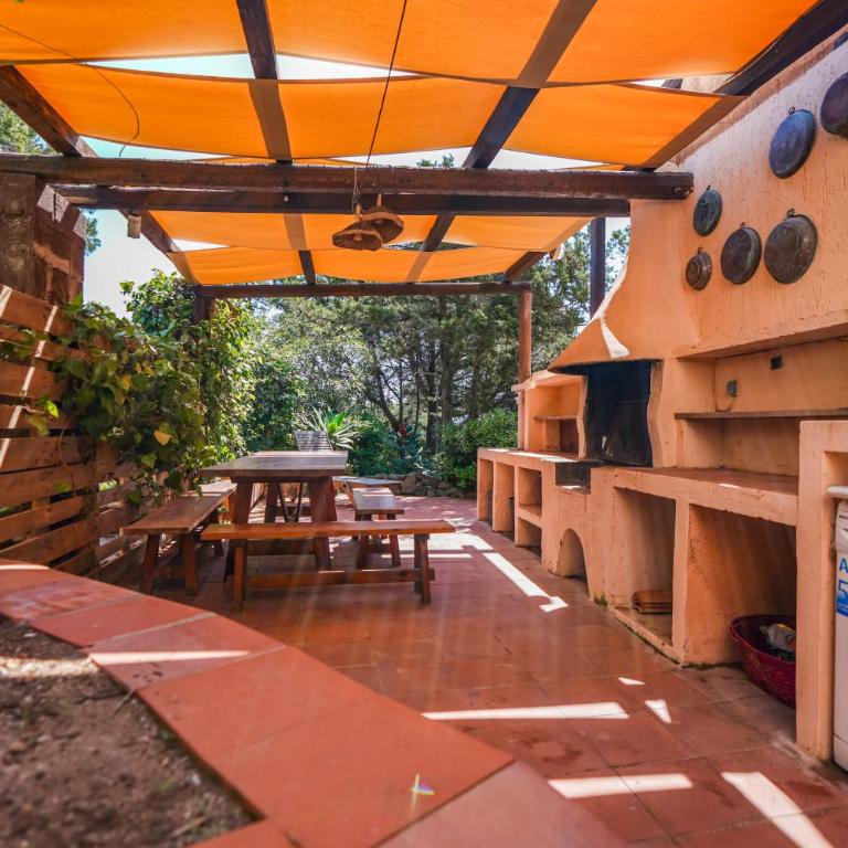 Casa Vacanze 9 Ospiti con Giardino e BBQ 10 Min a Piedi dalla Spiaggia - Five-Bedroom House - 10