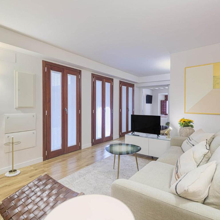Mirador de San Juan Suites in Malaga by Solaga Holiday Homes - Apartamento de 1 dormitorio - 2