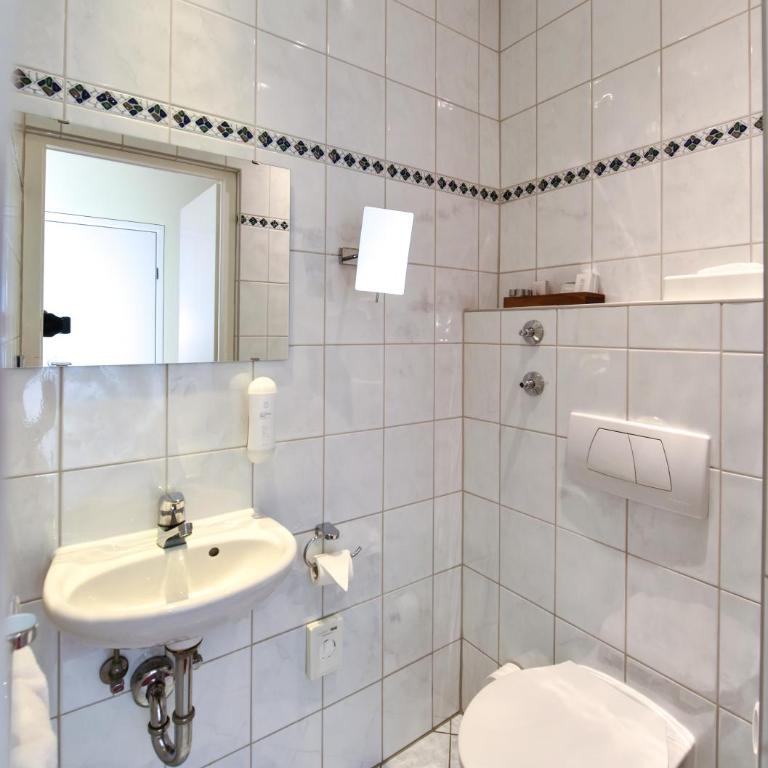 Hotel ADRIA München - Classic Doppelzimmer - 7