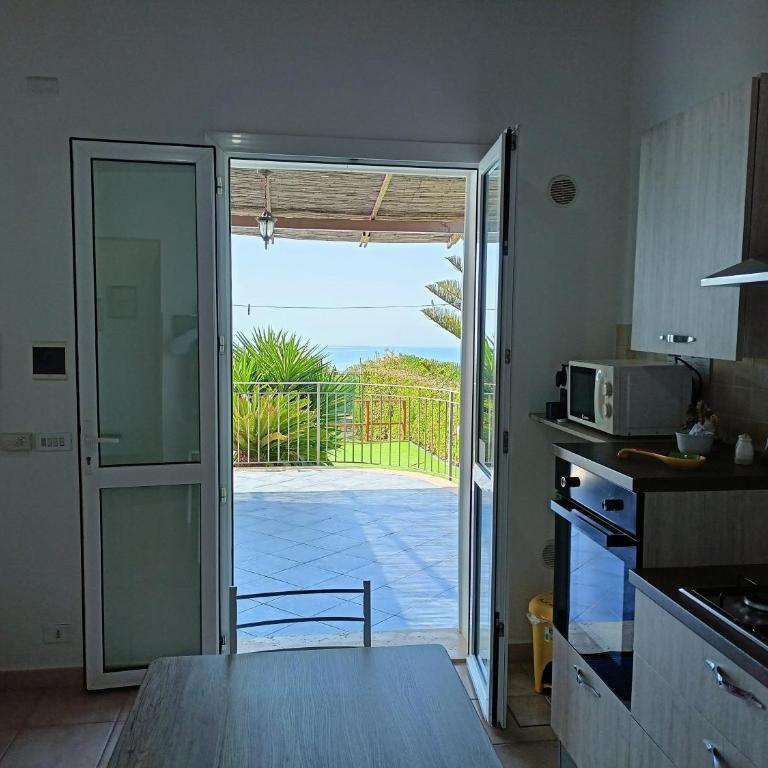 Villa Margherita - Apartment with Terrace - 32
