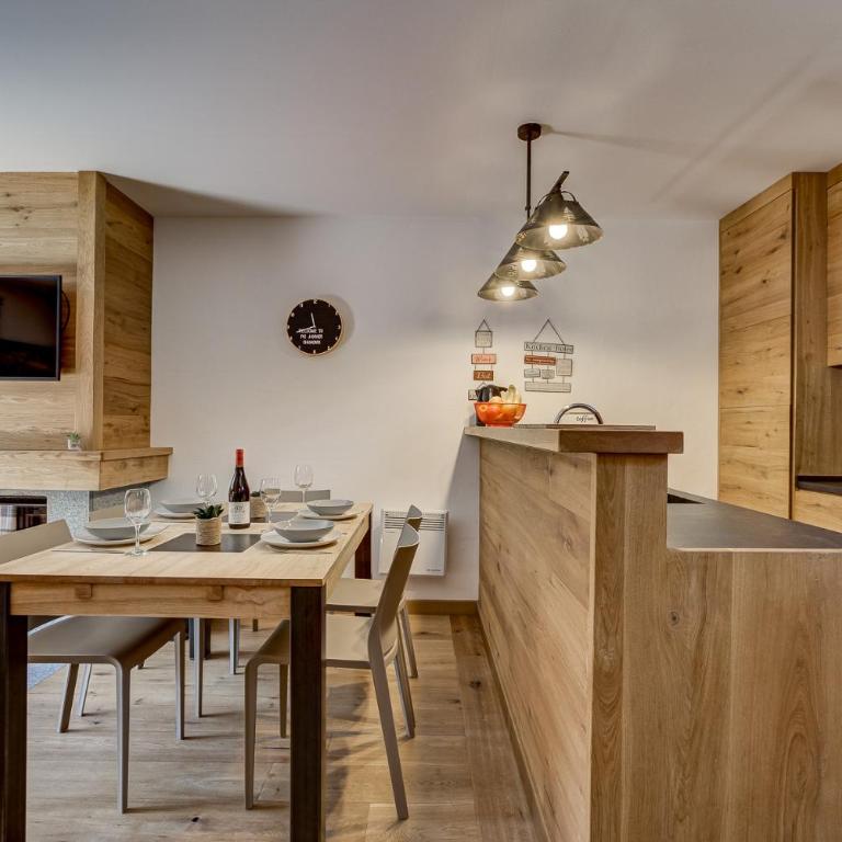 Pic Janvier, Alpes Agency, Les Praz, Chamonix, Sleeps 4-6 - Chalet - 3