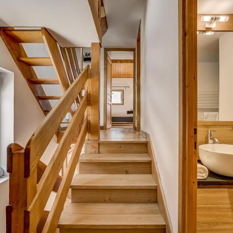 Pic Janvier, Alpes Agency, Les Praz, Chamonix, Sleeps 4-6 - Chalet - 6
