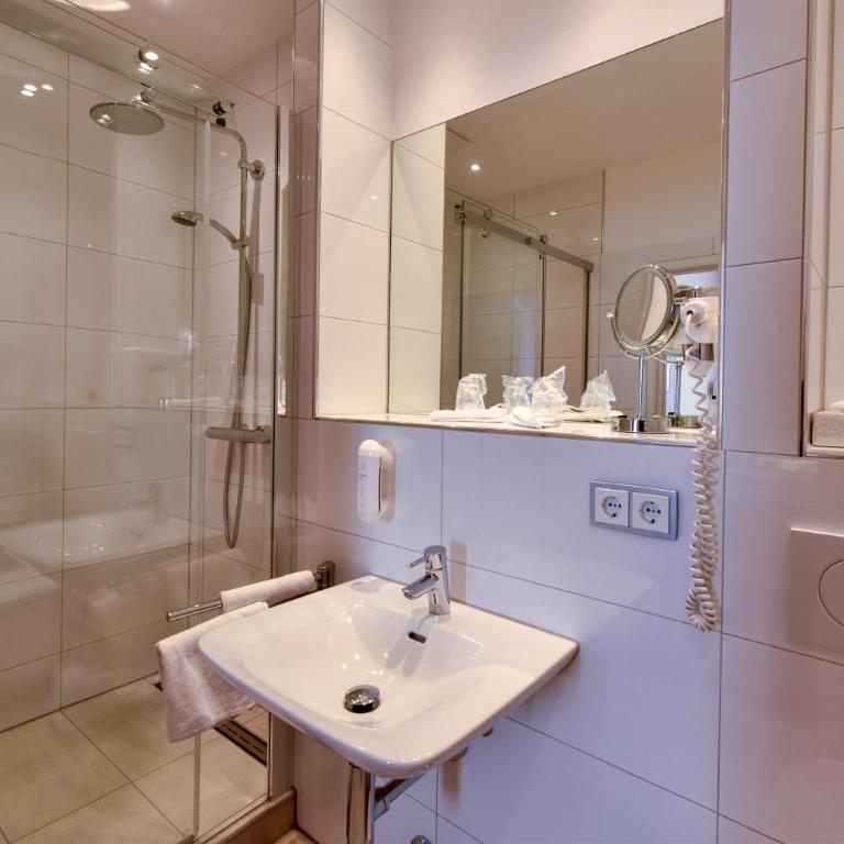 Hotel ADRIA München - Junior Suite - 14