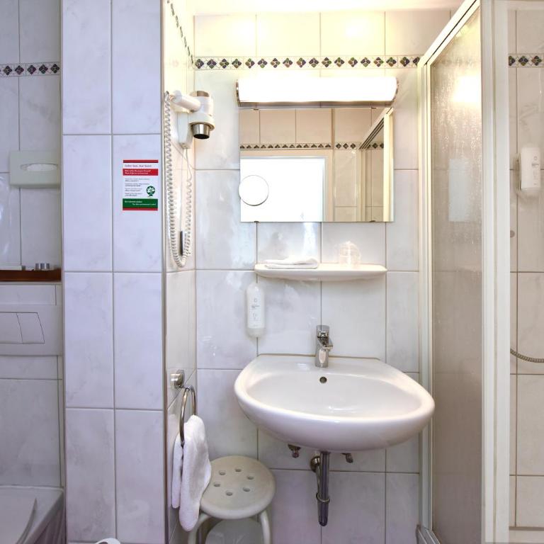 Hotel ADRIA München - Zweibettzimmer - 5