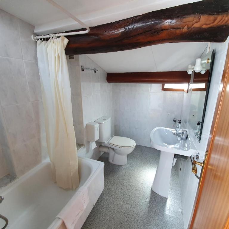 Hostal Giadás - Habitación Individual Estándar con baño compartido - 2