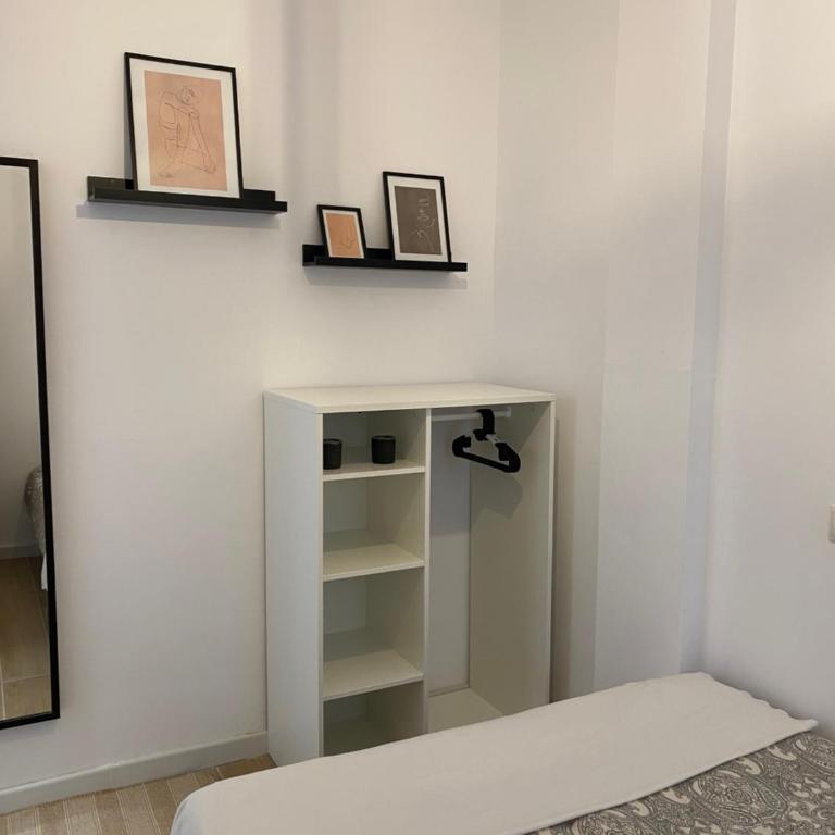 Beach balcony lounge - One-Bedroom Apartment - 12